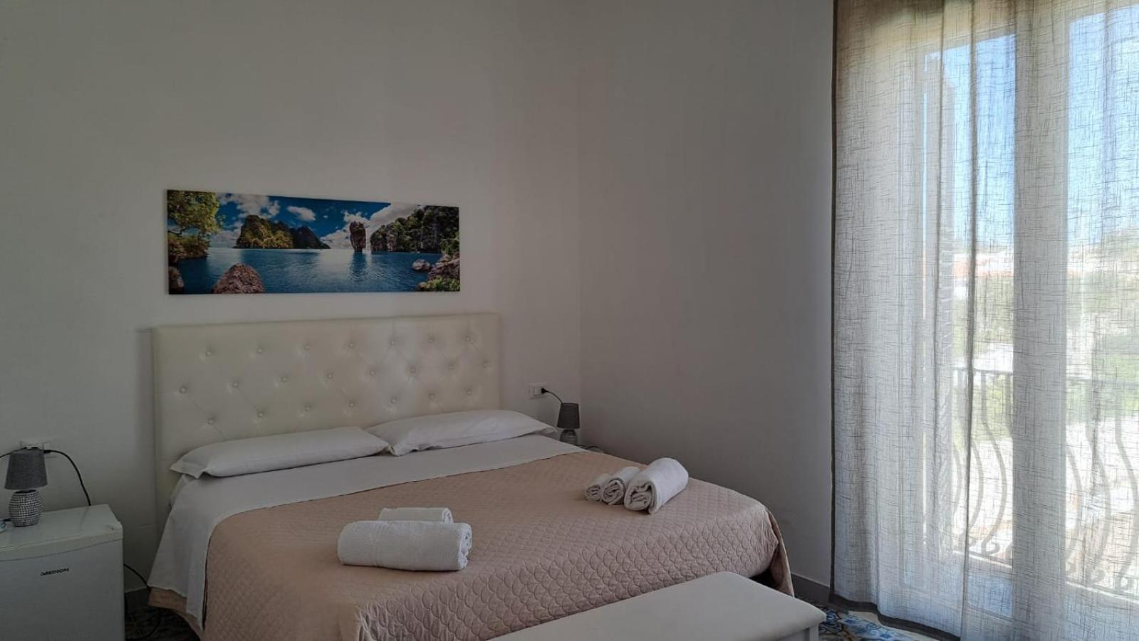Отель La Riva Lido di Noto Экстерьер фото