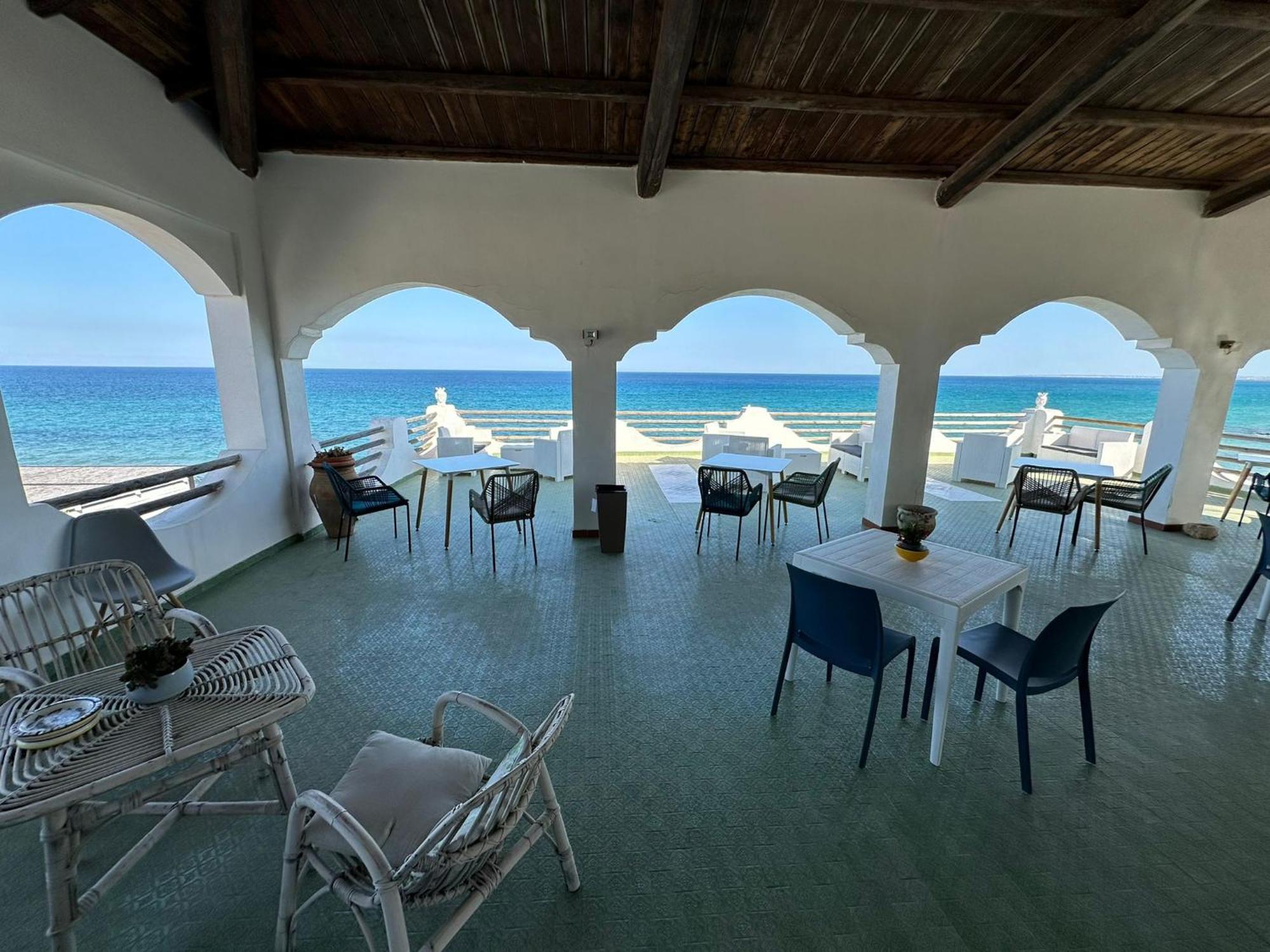 Отель La Riva Lido di Noto Экстерьер фото