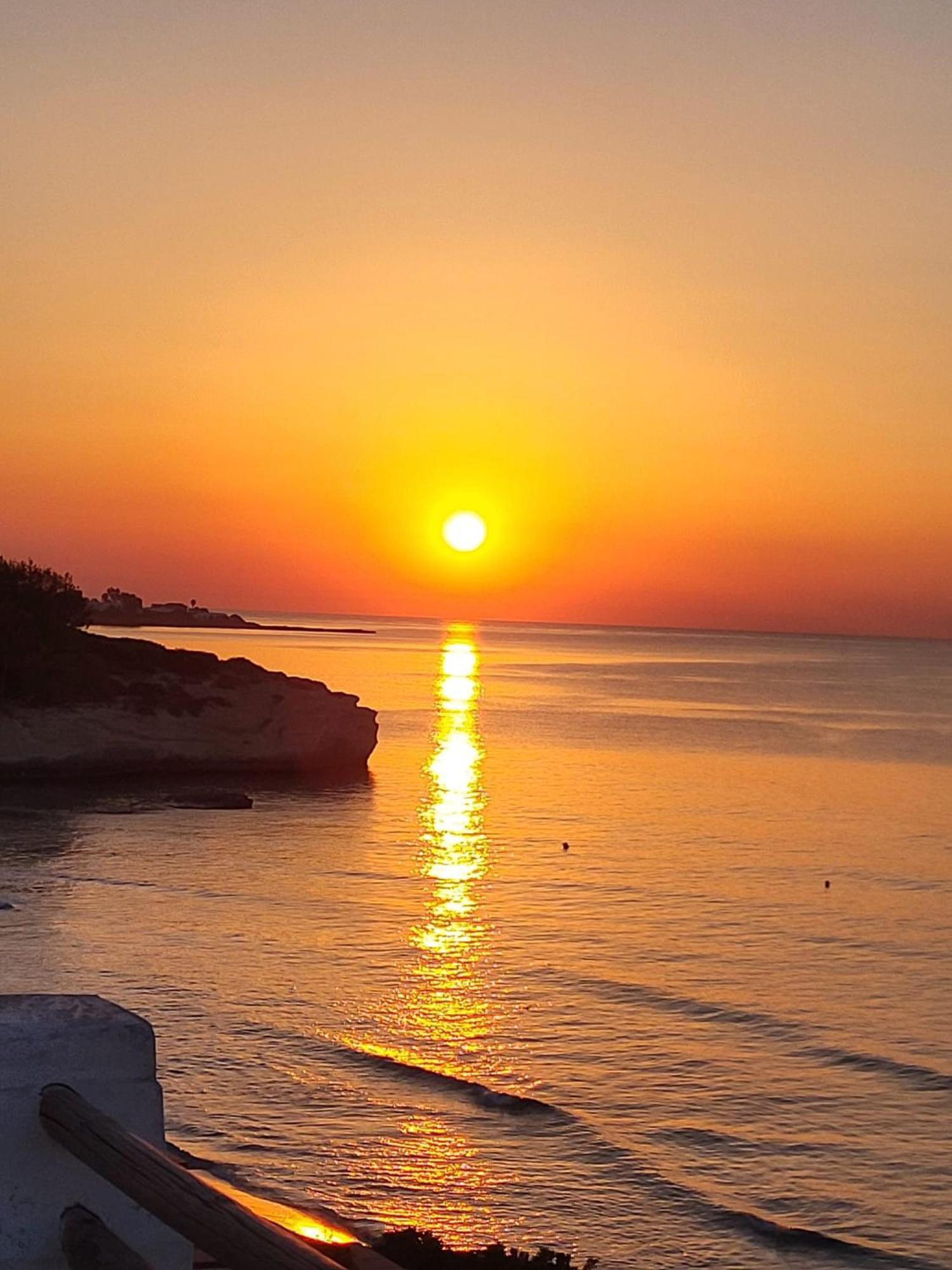 Отель La Riva Lido di Noto Экстерьер фото